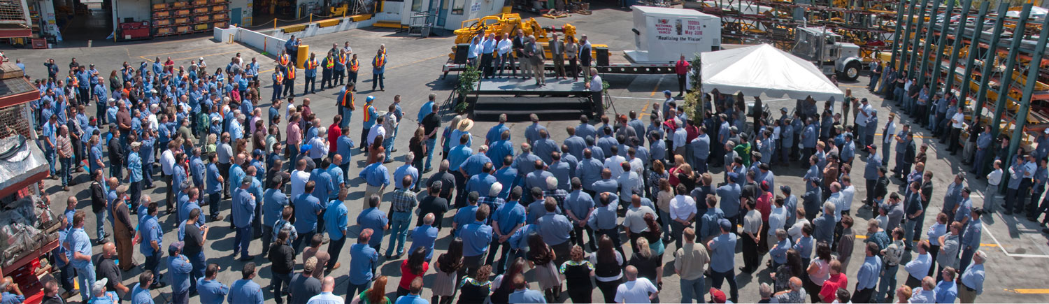 nov3 Hundreds of NOV employees joined the celebration of the TDS-11 top drive milestone on 20 May at the company’s Orange, Calif., manufacturing plant.