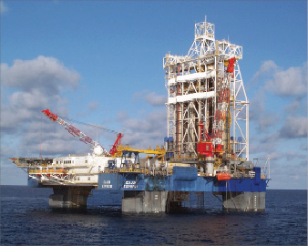 Chevron used Transocean’s dynamically positioned Cajun Express for an initial GOM well test in August 2004, then later to drill and complete subsequent GOM wells.