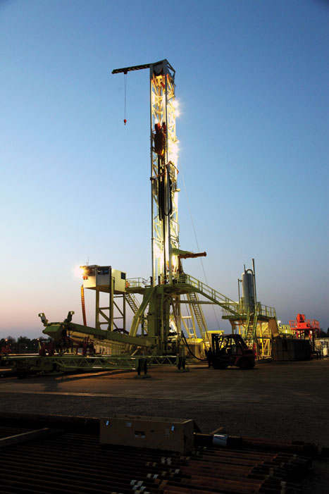 <a href='https://www.ruidapetroleum.com/product/category/Drilling-Rig-and-Workover-Rig'>workover rig</a> tripping pipe price