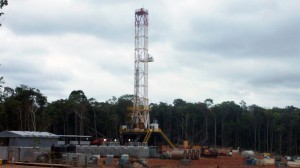 This 1500-hp AC drilling rig is designed to be broken down and transported by a helicopter that has a 3,000-kilogram maximum load capacity. HRT Oil & Gas is completing the exploratory phase of the first 3,000-meter well in Brazil’s remote Solimoes Basin in the Amazon rainforest.
