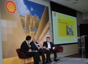 Innovation and technological growth are accelerating exponentially, Dr Peter Diamandis (right), chairman and CEO of the X-PRIZE Foundation, said at the Shell Innovation Summit on 9 January in Houston. Dr Diamandis was a speaker on a panel session along with Gerald Schotman, Shell chief technology officer and executive VP innovation, R&D (center). Moderator was Frank Sesno, founder of planetfounder.org.