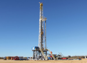  Independence Contract Drilling’s Rig 201, from the ShaleDriller series, is working for Newfield Exploration in the Eagle Ford Shale near Asherton, Texas. The walking rig offers a dual-fuel component that allows the rig to run on a blend of gas and diesel. Two more ShaleDriller rigs are expected to be delivered this year. 