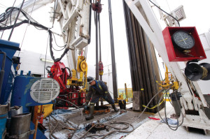 A rig crew member works on Shell’s tight gas operations at Groundbirch, Canada. Shell is among a group of operators, drilling contractors, service companies and OEMs that has developed a concept of next-generation well control, which  is more automated and revolves around equipment with enhanced reliability.