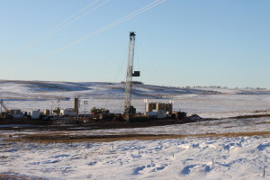 A Cloverleaf Well Service rig works in the Bakken shale play in North Dakota. The rig is primarily used for drilling out frac plugs used in plug-and-perf operations and for clean-outs.