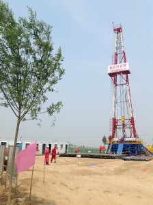Far East Energy uses several rigs from CNPC Bohai Drilling Engineering Company, including this Rig 20528, on its Shou-yang CBM project in China’s Shanxi Province.