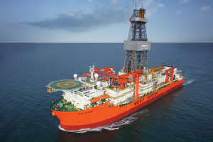 Seadrill’s new ultra-deepwater drillship, the West Auriga, recently began development drilling work at BP’s Thunder Horse field in deepwater Gulf of Mexico (GOM). The sixth-generation drillship has forward and aft top drives, pipe rackers and a driller’s cabin. The rig can operate in up to 12,000 ft and has been equipped with a simulator that provides a virtual representation of the drill floor equipment to facilitate onboard training.