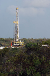 Nabors Rig 669, a PACE 1,500-hp AC electric rig, is one of two rigs working in eastern Venezuela for the Petrocedeño JV with state-owned oil company PDVSA and Statoil. The rig was contracted by service company PDVSA Services.
