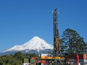 Webster Drilling’s VR-500 super single rig, which has been working for Canadian-based TAG Oil in the Taranaki Basin since 2012, has drilled approximately 17 exploration and production wells in the Taranaki. The drilling contractor says it sees a year of solid work ahead, even though it works under well-to-well contracts for the operator.