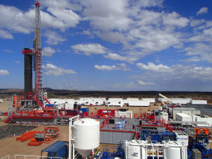 PR Marriott Rig 46 is operating in Blocks 10BB and 13T in Lokichar Basin, Kenya, drilling exploration and appraisal wells for Tullow. The trailer-mounted, 1,000-hp rig has a 440,000-lb hookload. It recently celebrated one year without LTIs. 