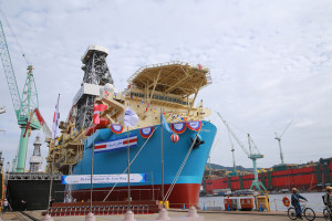 Maersk Voyager is the fourth in a series of Maersk Drilling’s four ultra-deepwater drillships.