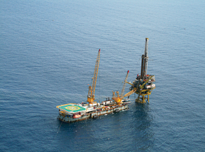 The majority of PTTEP’s wells are slim-hole development wells drilled using tender assist rigs. To increase efficiency, the NOC now requires offline capability as a standard on offshore rigs. 