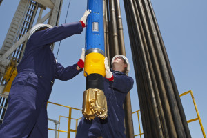 In the Middle East, the AutoTrak eXact system achieved an ROP of 800 ft/hr in conjunction with a Baker Hughes drill bit. 