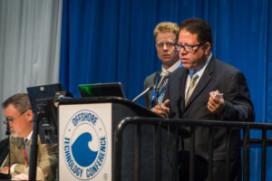 Jose Gutierrez (right), Director of Technology and Innovation at Transocean, and Kevin Hoffman, Director of Engineering at MAYA Design, made a joint presentation at the 2016 OTC on 5 May in Houston. The presentation focused on how human-centered design can be used to guide design processes for the offshore drilling industry.